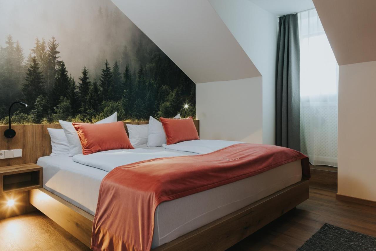 באד גריסבאך Hotel Drei Quellen Therme מראה חיצוני תמונה