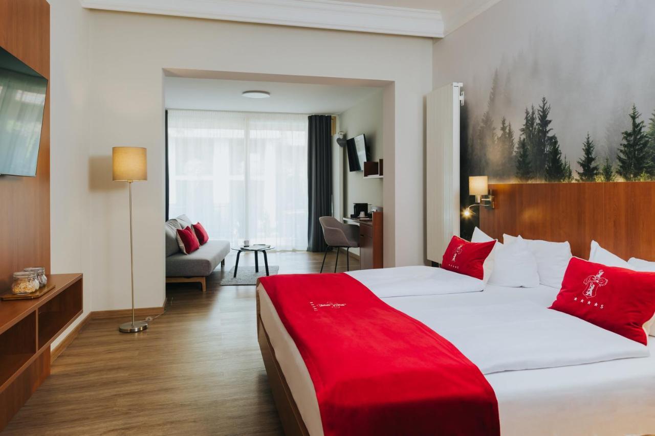 באד גריסבאך Hotel Drei Quellen Therme מראה חיצוני תמונה